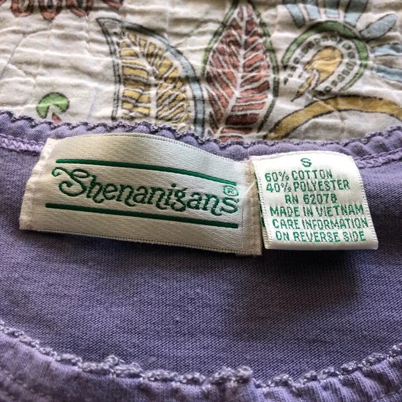 Vintage Embroidered purple button-up shirt - Picture 3 of 6